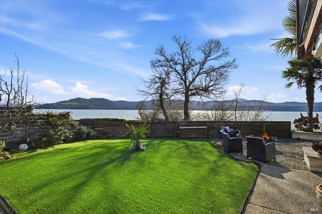13319 Lakeshore Dr, Clearlake, CA 95422