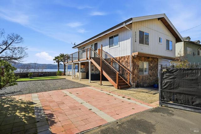 13319 Lakeshore Dr, Clearlake, CA 95422