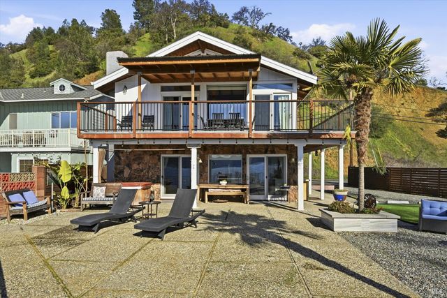 13319 Lakeshore Dr, Clearlake, CA 95422