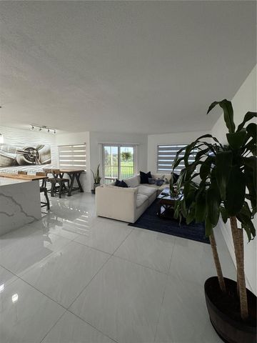 500 SW 130th Ter 302A, Pembroke Pines, FL 33027