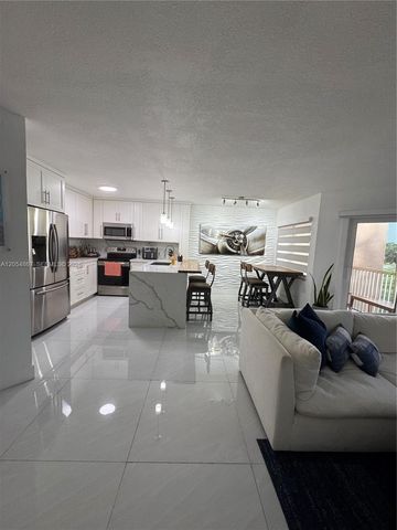 500 SW 130th Ter 302A, Pembroke Pines, FL 33027
