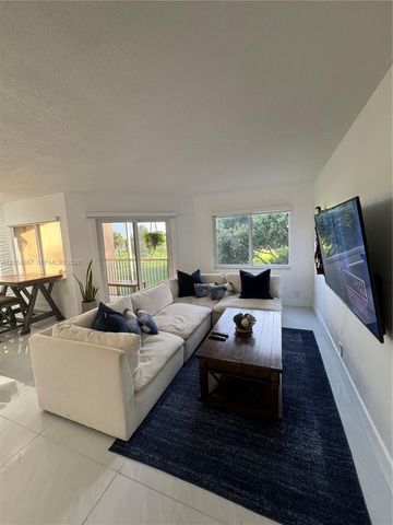 500 SW 130th Ter 302A, Pembroke Pines, FL 33027