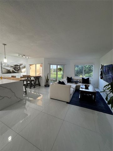 500 SW 130th Ter 302A, Pembroke Pines, FL 33027