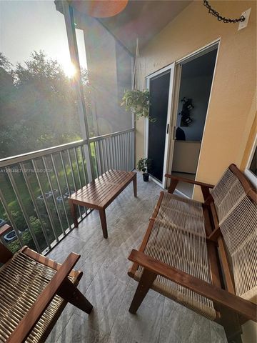 500 SW 130th Ter 302A, Pembroke Pines, FL 33027