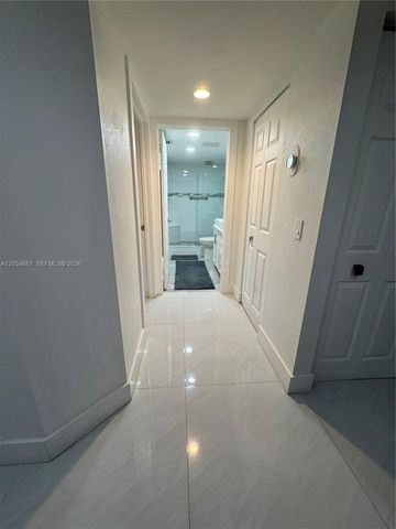 500 SW 130th Ter 302A, Pembroke Pines, FL 33027