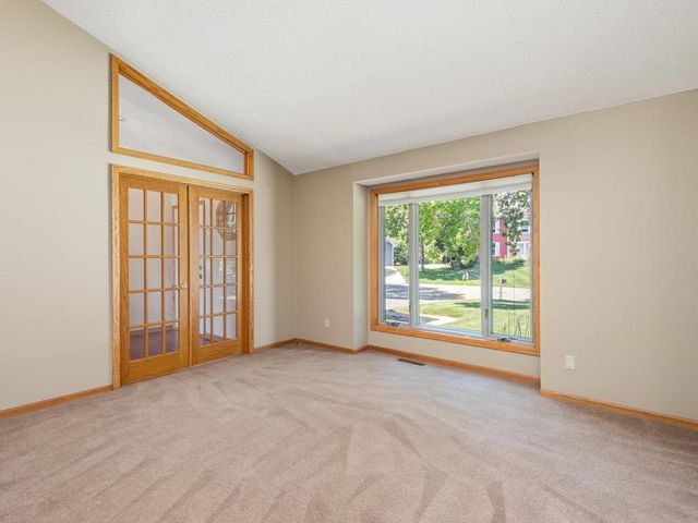 10615 52nd Avenue N, Plymouth, MN 55442