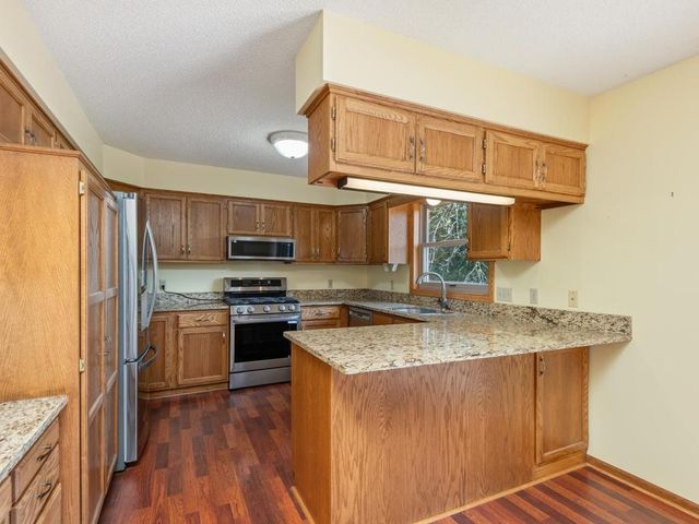 10615 52nd Avenue N, Plymouth, MN 55442