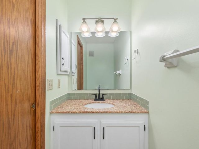 10615 52nd Avenue N, Plymouth, MN 55442