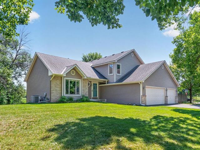 10615 52nd Avenue N, Plymouth, MN 55442