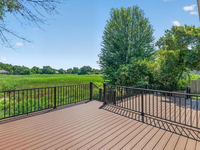 10615 52nd Avenue N, Plymouth, MN 55442