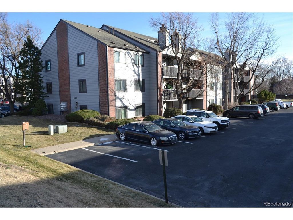 6388 Oak Ct 104, Arvada, CO 80004