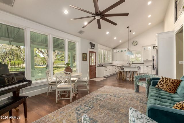 2912 E HOUSTON Avenue, Gilbert, AZ 85234