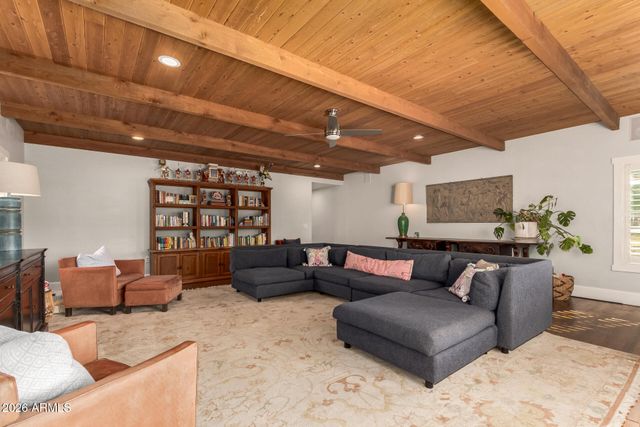 2912 E HOUSTON Avenue, Gilbert, AZ 85234