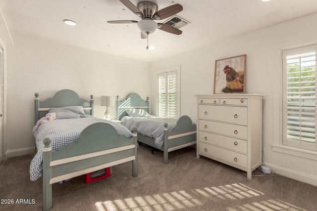 2912 E HOUSTON Avenue, Gilbert, AZ 85234