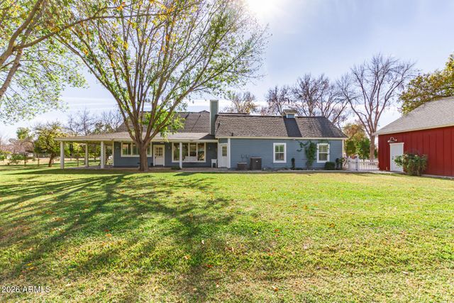 2912 E HOUSTON Avenue, Gilbert, AZ 85234