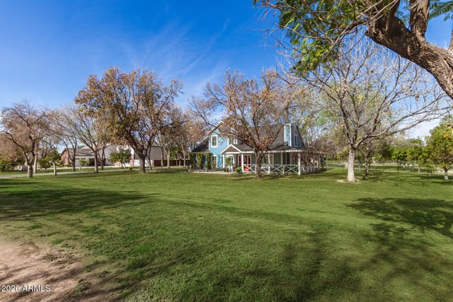 2912 E HOUSTON Avenue, Gilbert, AZ 85234