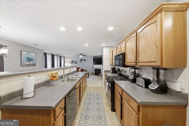 2025 Valley Creek Drive, Lithia Springs, GA 30122