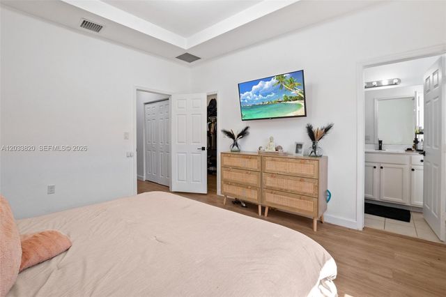 9362 W 33rd Lane, Hialeah, FL 33018