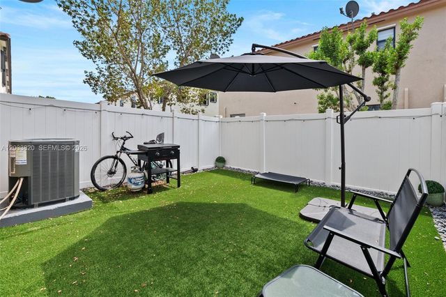 9362 W 33rd Lane, Hialeah, FL 33018