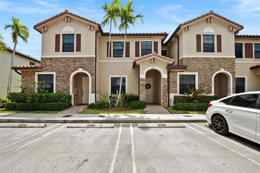 9362 W 33rd Lane, Hialeah, FL 33018