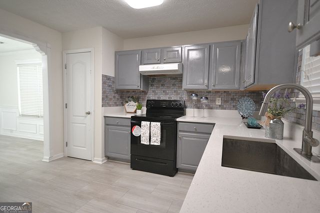 6397 E Meyer Drive, Morrow, GA 30260