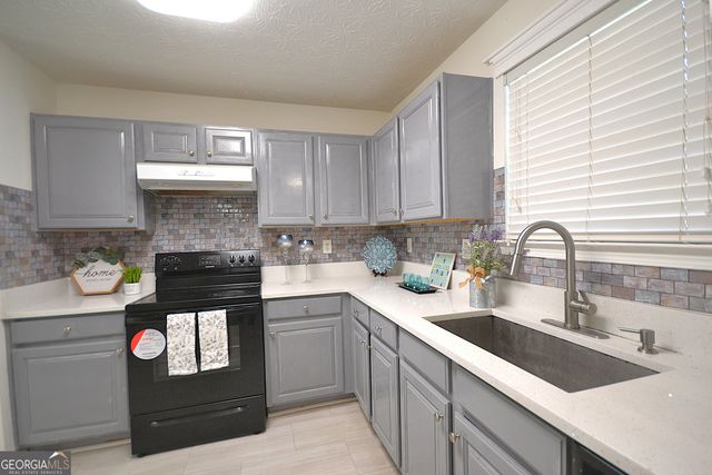 6397 E Meyer Drive, Morrow, GA 30260