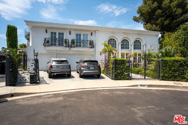 8020 Zeus Drive, Los Angeles, CA 90046