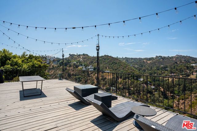 8020 Zeus Drive, Los Angeles, CA 90046