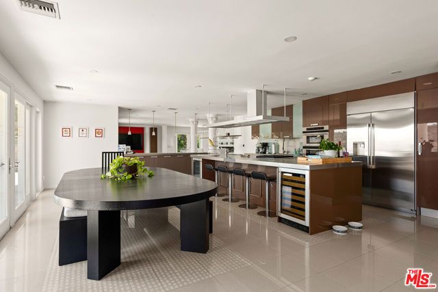 8020 Zeus Drive, Los Angeles, CA 90046