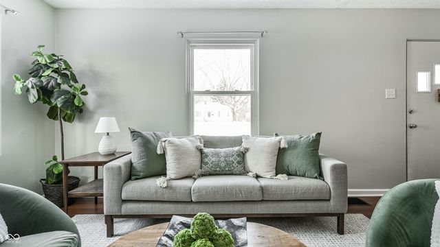 2135 Pamela Drive, Indianapolis, IN 46220