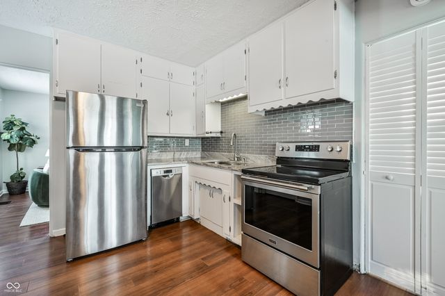 2135 Pamela Drive, Indianapolis, IN 46220