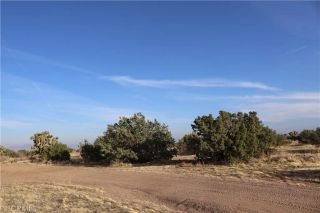 9955 Macron, Hesperia, CA 92344