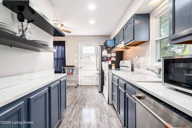 2500 Browns Ln, Louisville, KY 40220