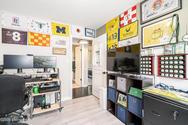 2500 Browns Ln, Louisville, KY 40220