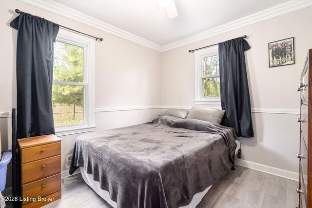 2500 Browns Ln, Louisville, KY 40220