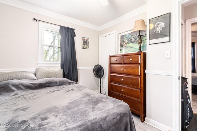 2500 Browns Ln, Louisville, KY 40220