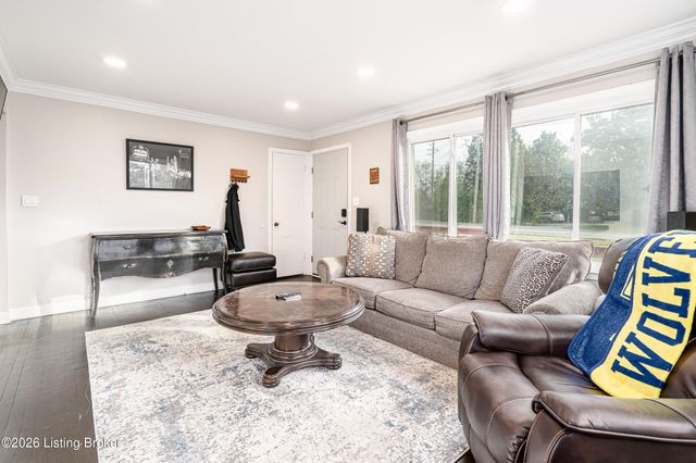 2500 Browns Ln, Louisville, KY 40220