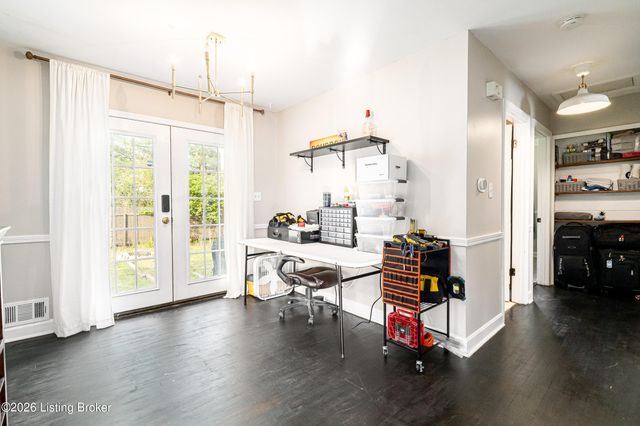 2500 Browns Ln, Louisville, KY 40220