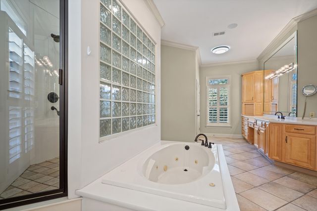 3225 WINDERLY PINE CV, Memphis, TN 38125