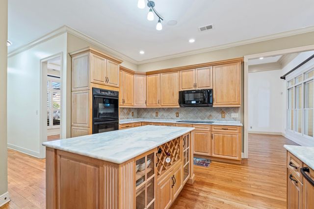 3225 WINDERLY PINE CV, Memphis, TN 38125