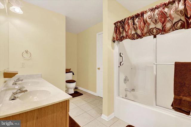 345 ROSEANN DRIVE, Chambersburg, PA 17201