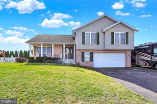 345 ROSEANN DRIVE, Chambersburg, PA 17201