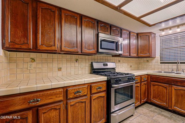 1359 Adabel Drive, El Paso, TX 79936