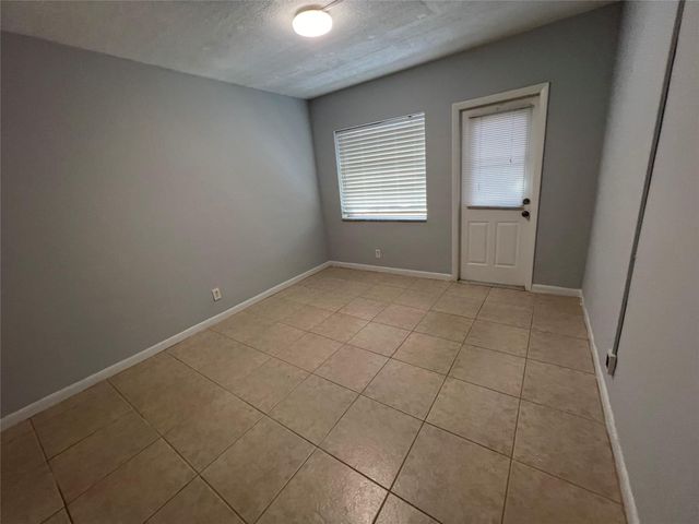 751 Pine Drive 101, Pompano Beach, FL 33060