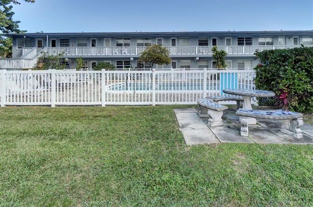 751 Pine Drive 101, Pompano Beach, FL 33060