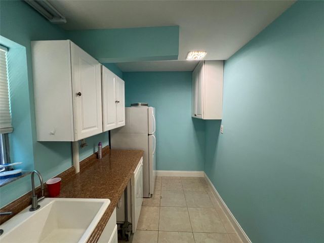 751 Pine Drive 101, Pompano Beach, FL 33060