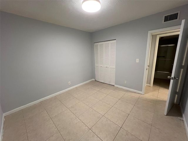 751 Pine Drive 101, Pompano Beach, FL 33060