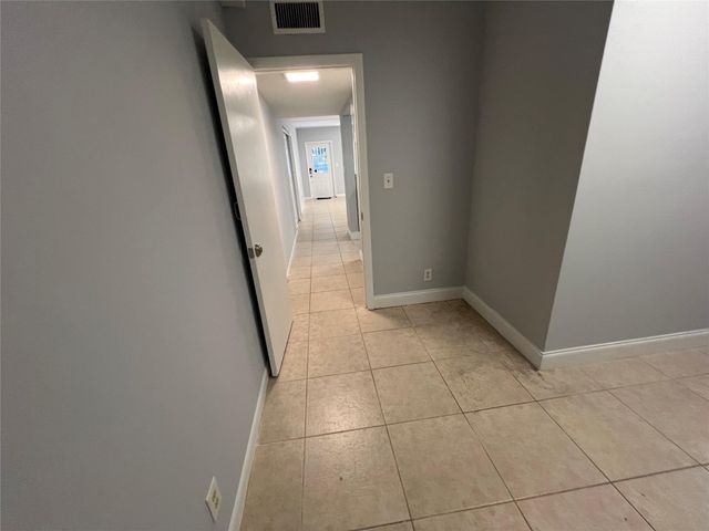 751 Pine Drive 101, Pompano Beach, FL 33060