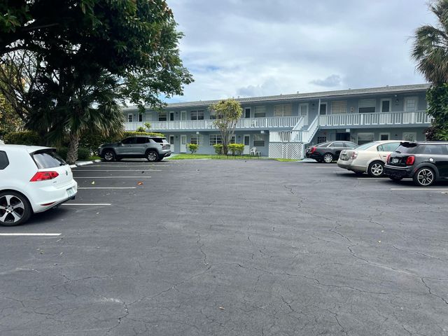 751 Pine Drive 101, Pompano Beach, FL 33060