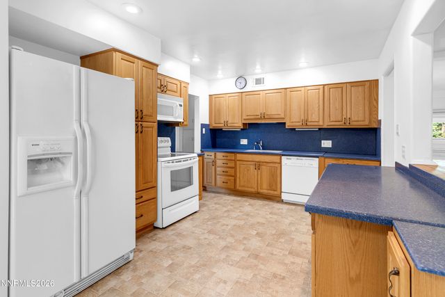 1400 Gault Way, Sparks, NV 89431